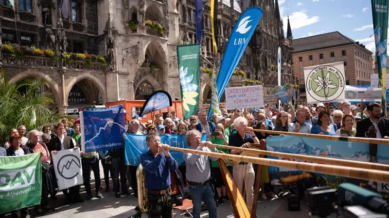 Alphornbläser auf Marienplatz in München